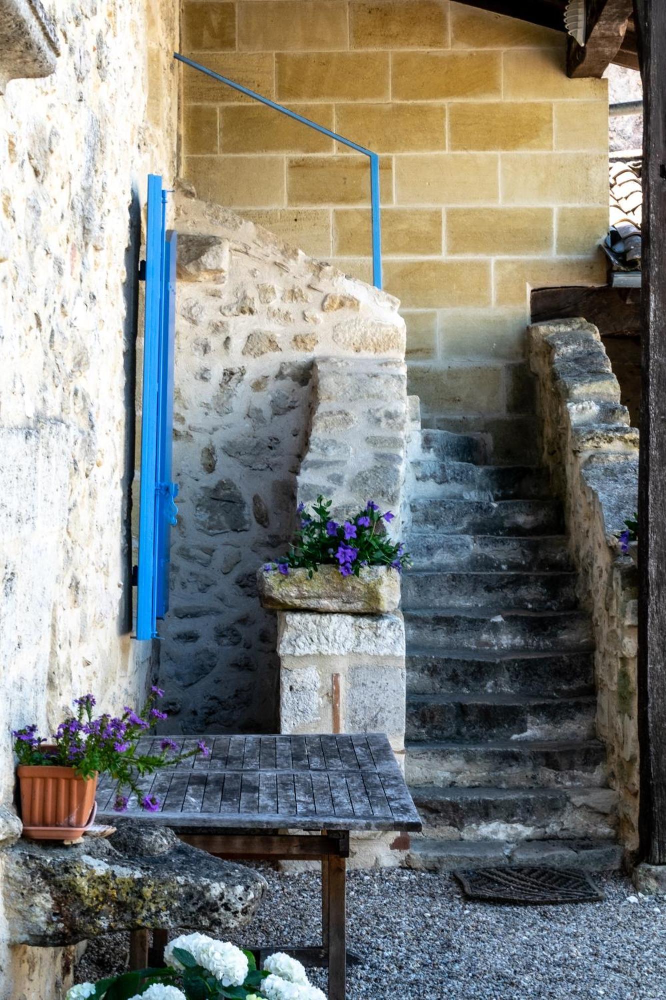 Refuge De Perreau Vila Saint-Michel-de-Montaigne Exterior foto